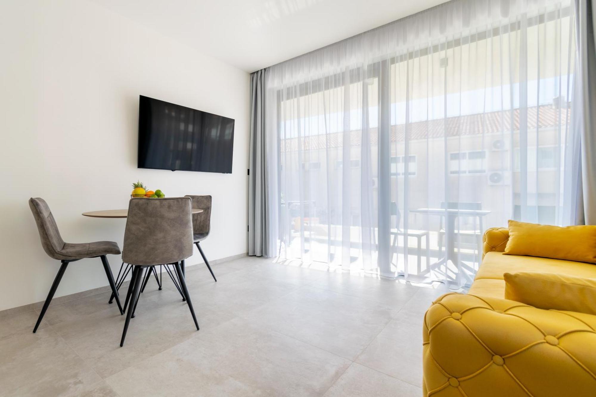 Apartmani Pino 1 Baška Voda Eksteriør bilde
