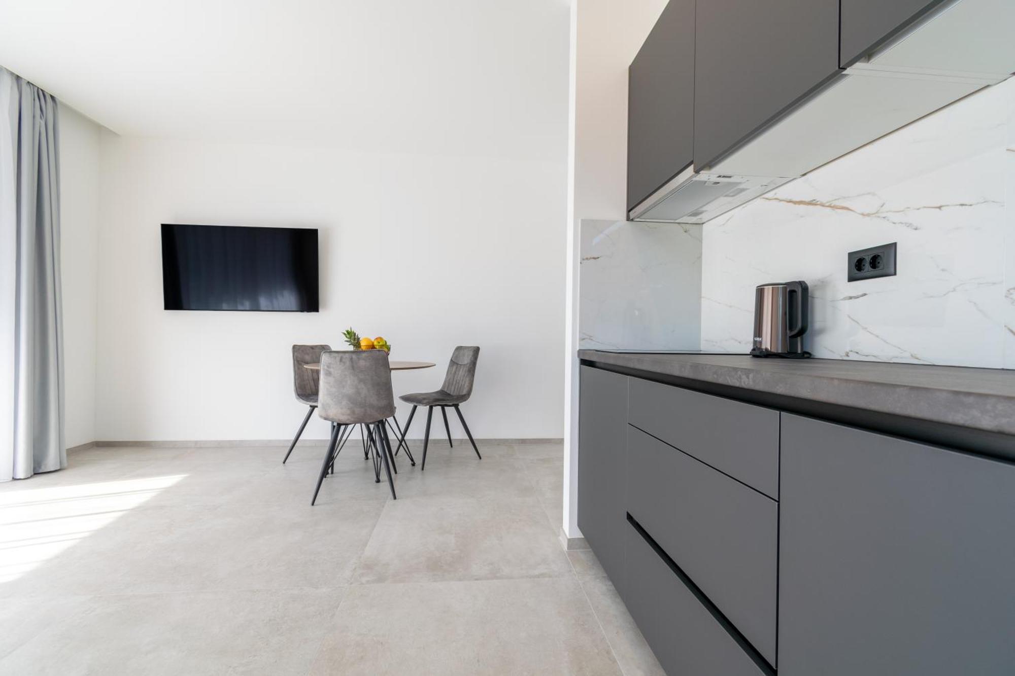 Apartmani Pino 1 Baška Voda Eksteriør bilde